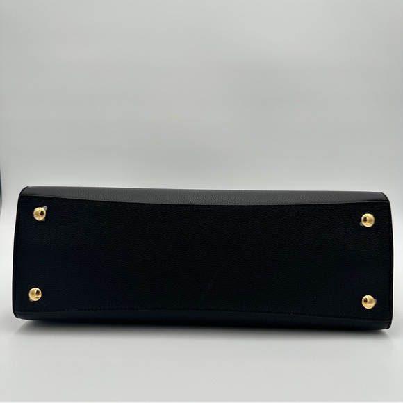 BURBERRY - Medium Leather Title Bag - Picture 8 of 14